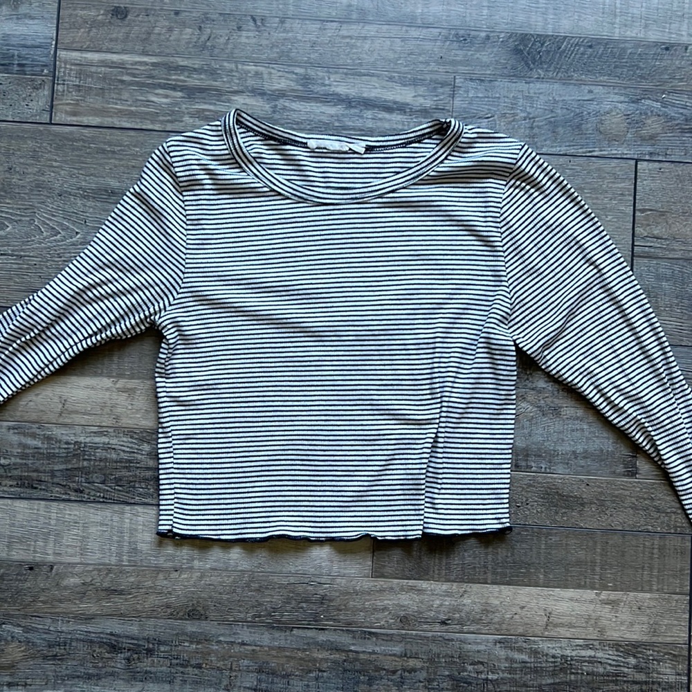 Stripped Cropped Long Sleeve